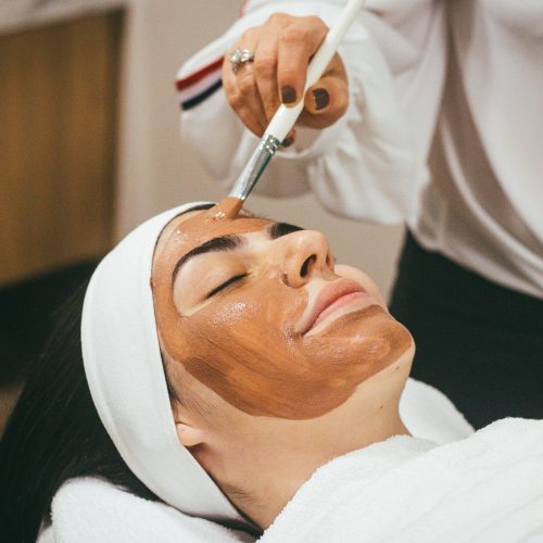 7 Beauty Tips to Boost Your Confidence After a Divorce